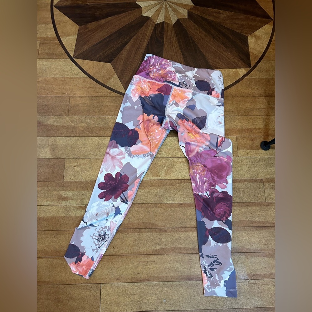 Apana Floral Watercolor High‎ Rise Cropped Leggings